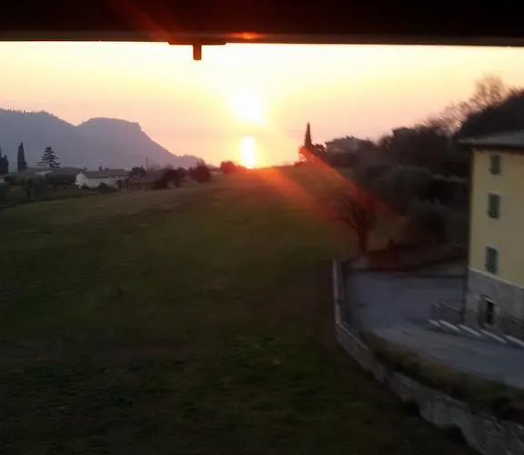 Cielo アパート コステロマーノ